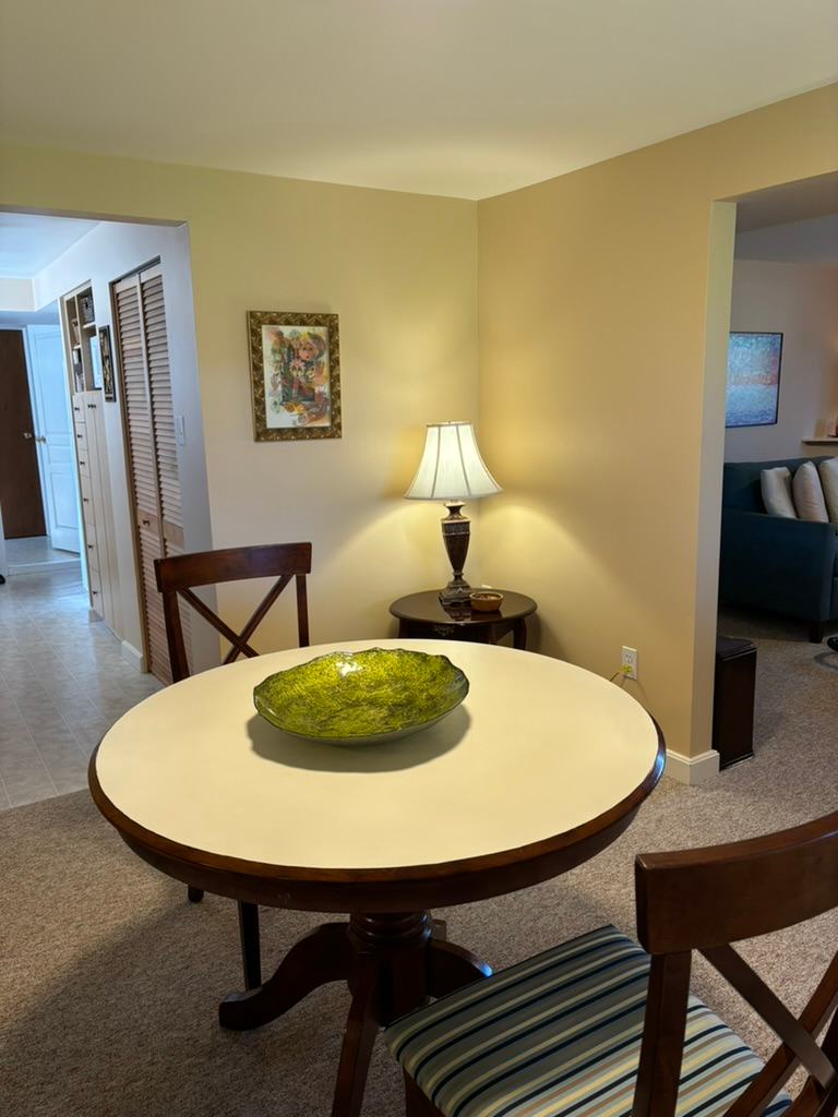 Pine Suite Dining Table